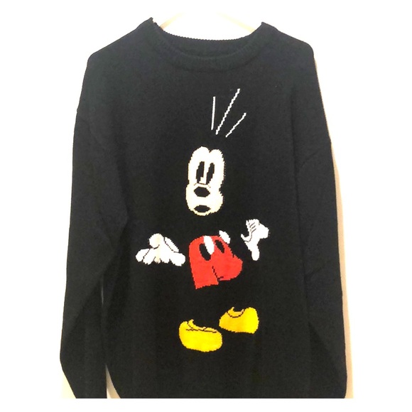 H&M Other - Men’s Disney Mickey Sweater